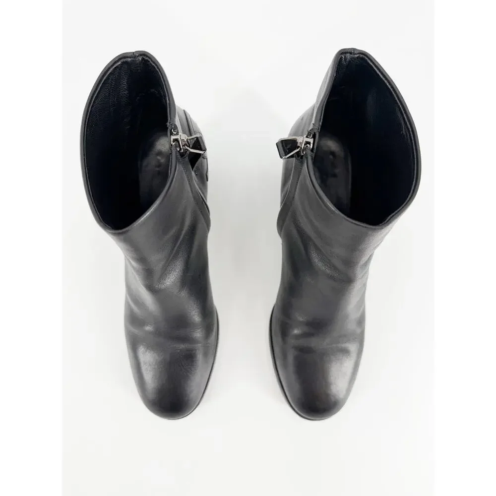 Chanel Black Leather CC Logo Low Block Heel Ankle Boots Booties Size 40 EU 9.5